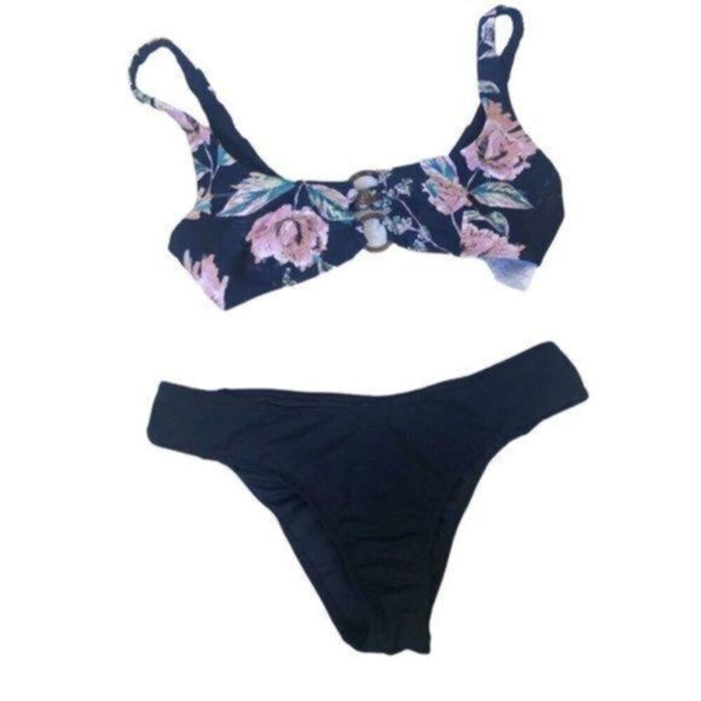O’Neil bikini brand new with liner